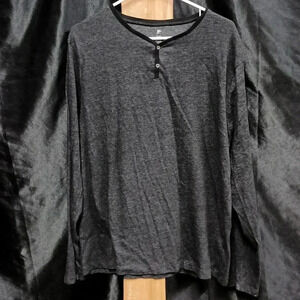 Long sleeve gray thermal T-shirt size extra large